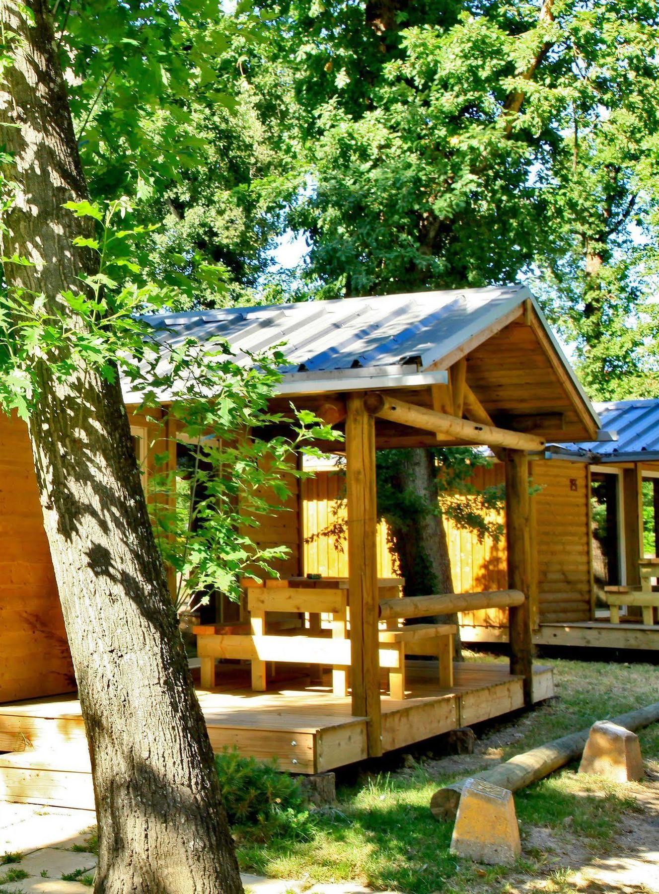 Albirondack Camping Lodge & Spa Exterior photo